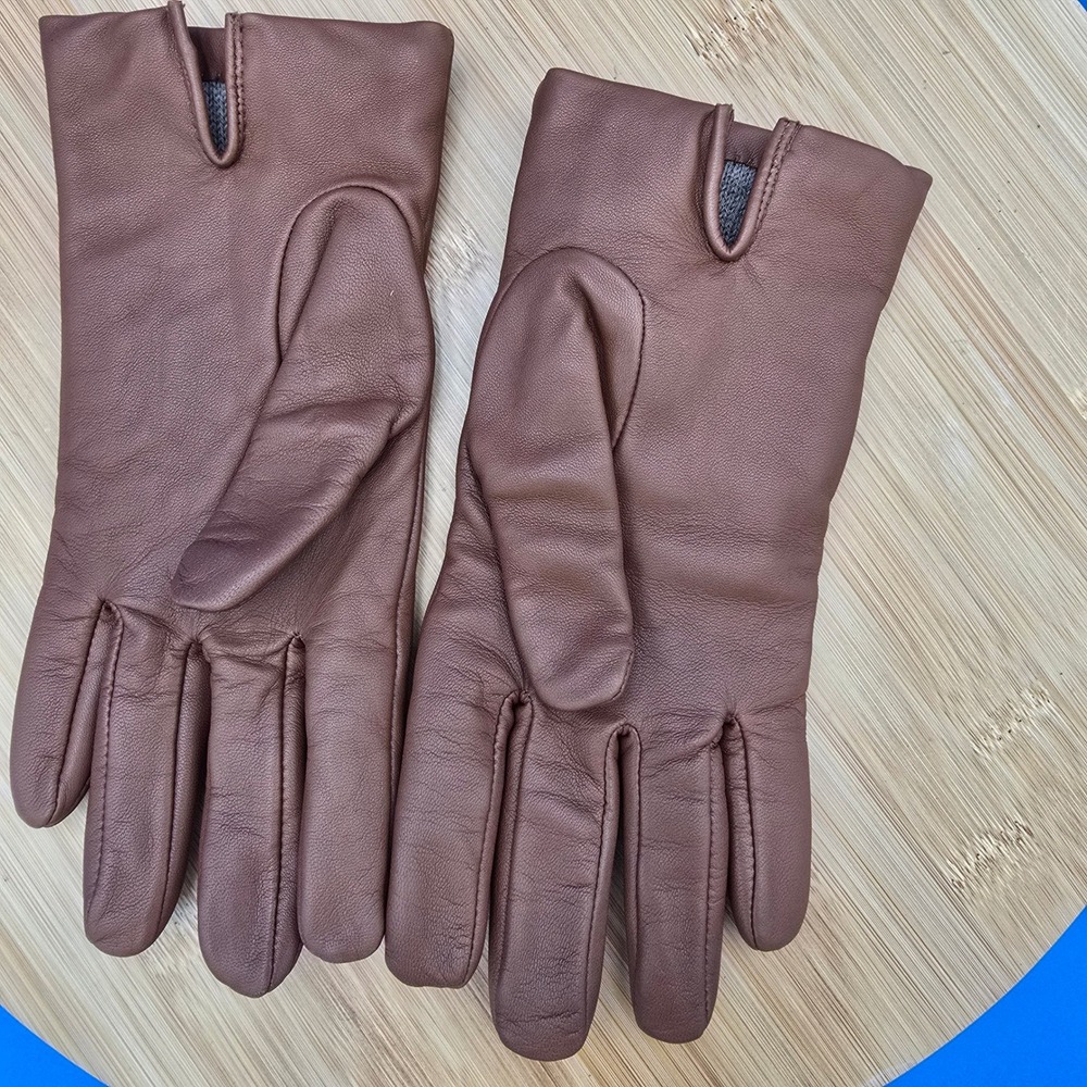 COACH Leather Gloves Size 7 F32708 100% Merino Wool Lined Brown Bow Detail - Picture 3 of 6